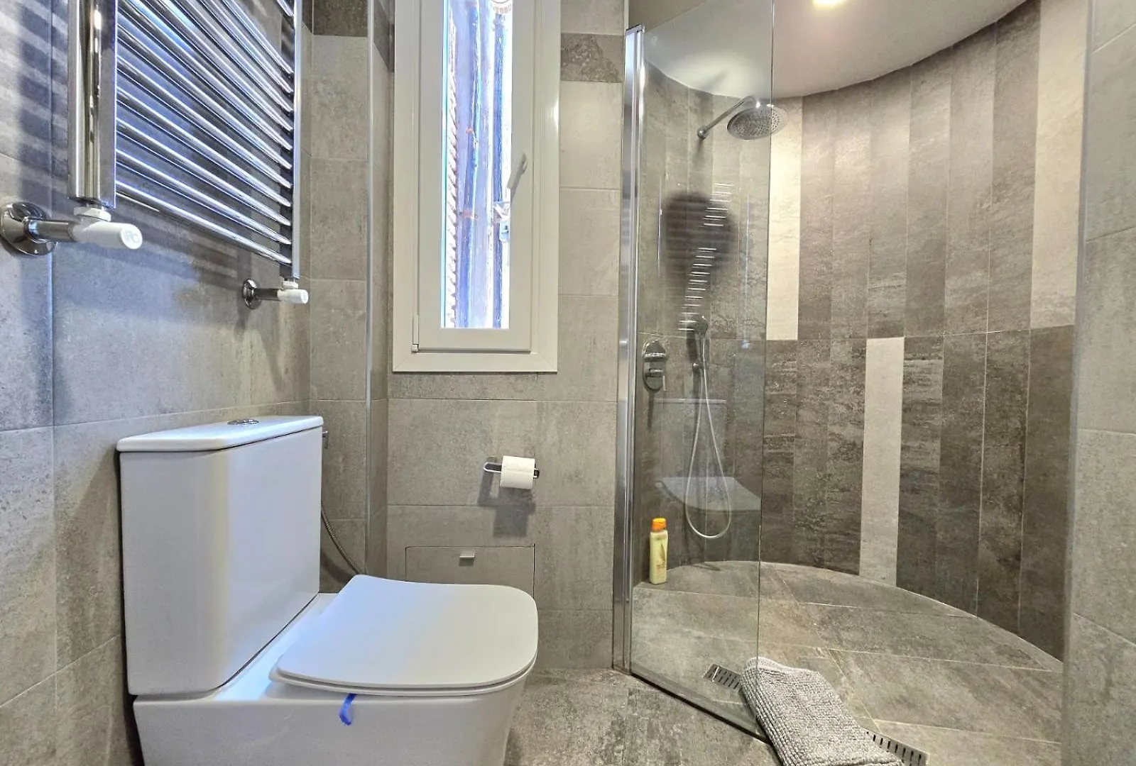 Crystal Elegance City Center Apartment With Seasonal Pool توريمولينوس إسبانيا